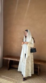 ⁦عباية بيضاء عملية⁩ - الصورة ⁦5⁩