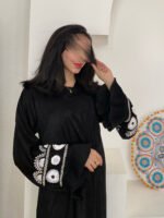 عباية سوداء