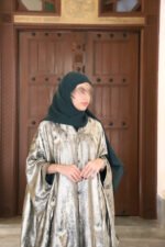 ⁦عباية عملية ملونة⁩ - الصورة ⁦2⁩