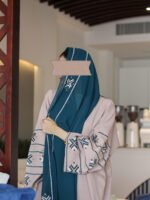 ⁦عباية عملية ملونة⁩ - الصورة ⁦4⁩